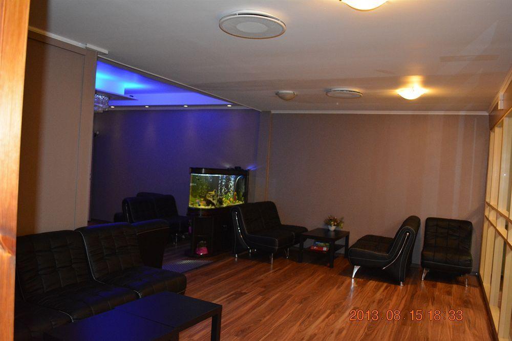 Hotell Angora Sollentuna Exterior foto