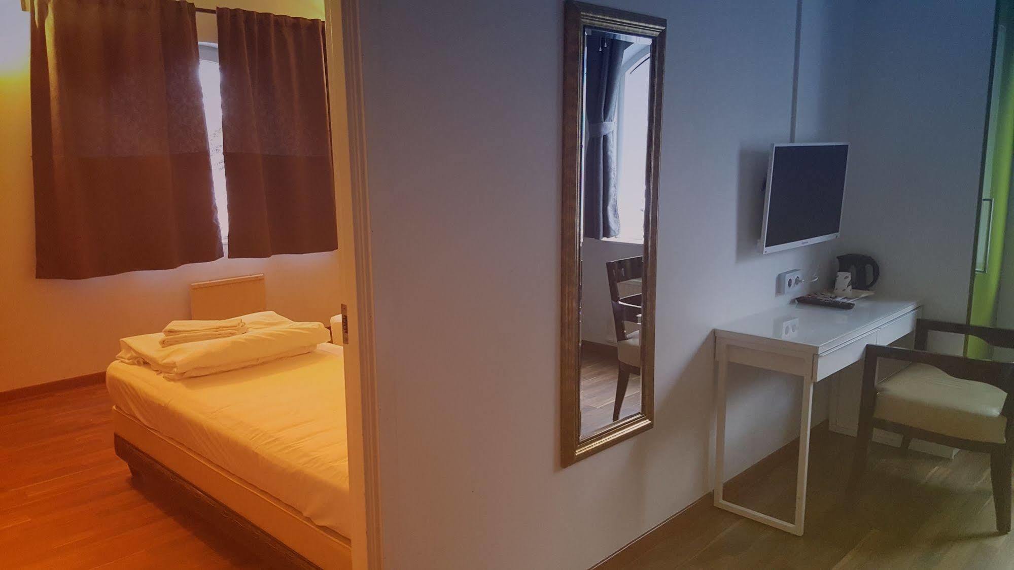 Hotell Angora Sollentuna Exterior foto
